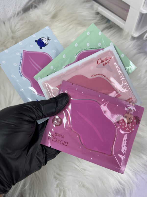 Lip mask