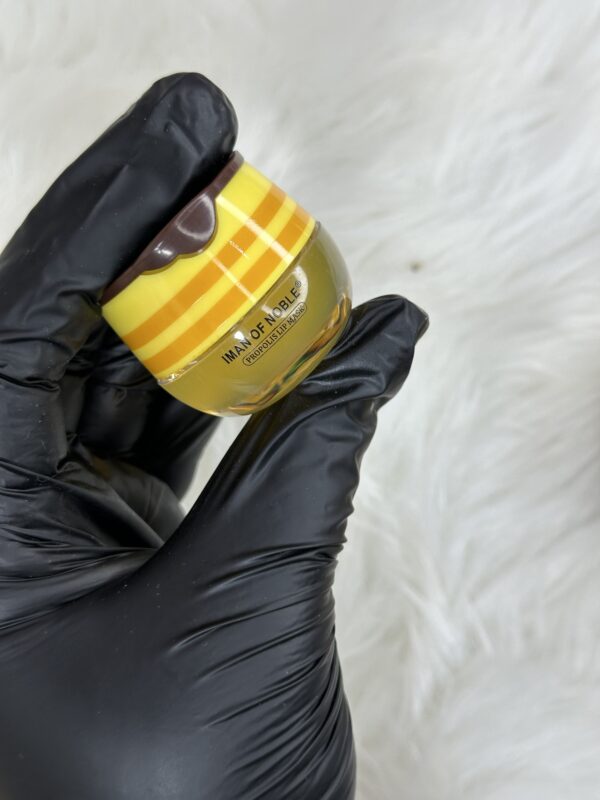 Iman of noble disposable lip balm & Kiss beauty pot sweet lip mask
